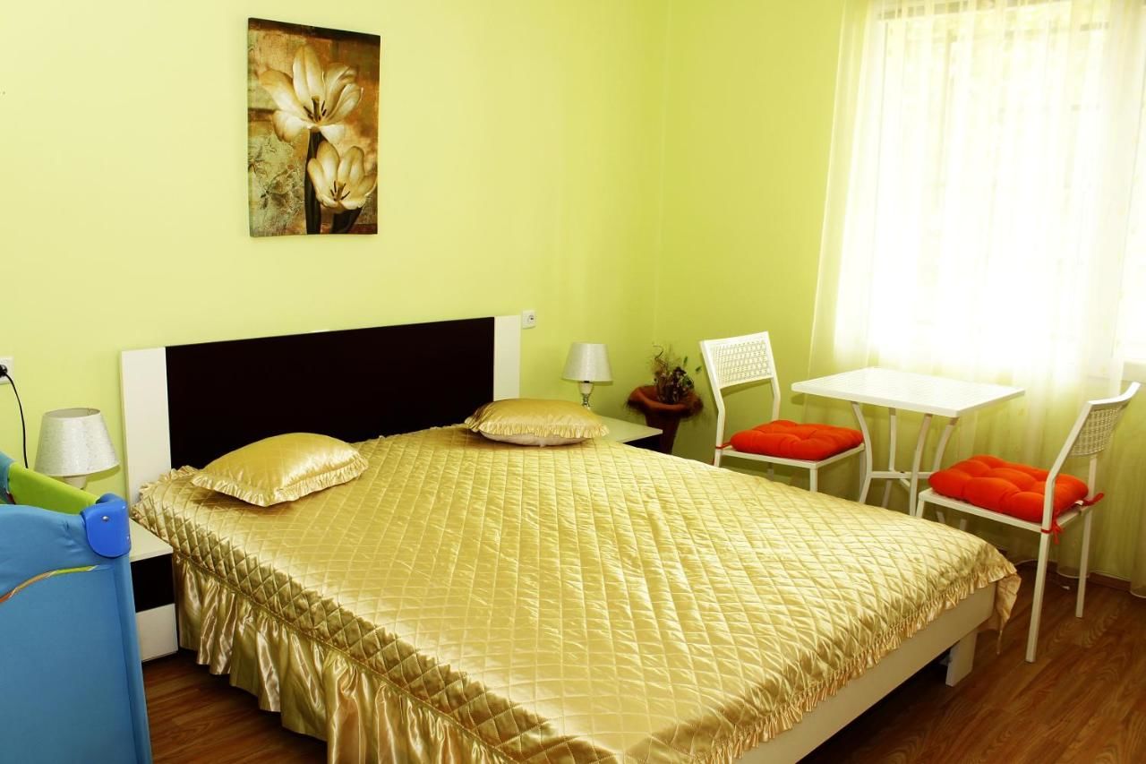 Дома для отпуска Guesthouse Planinsko Gnezdo Tŭzha